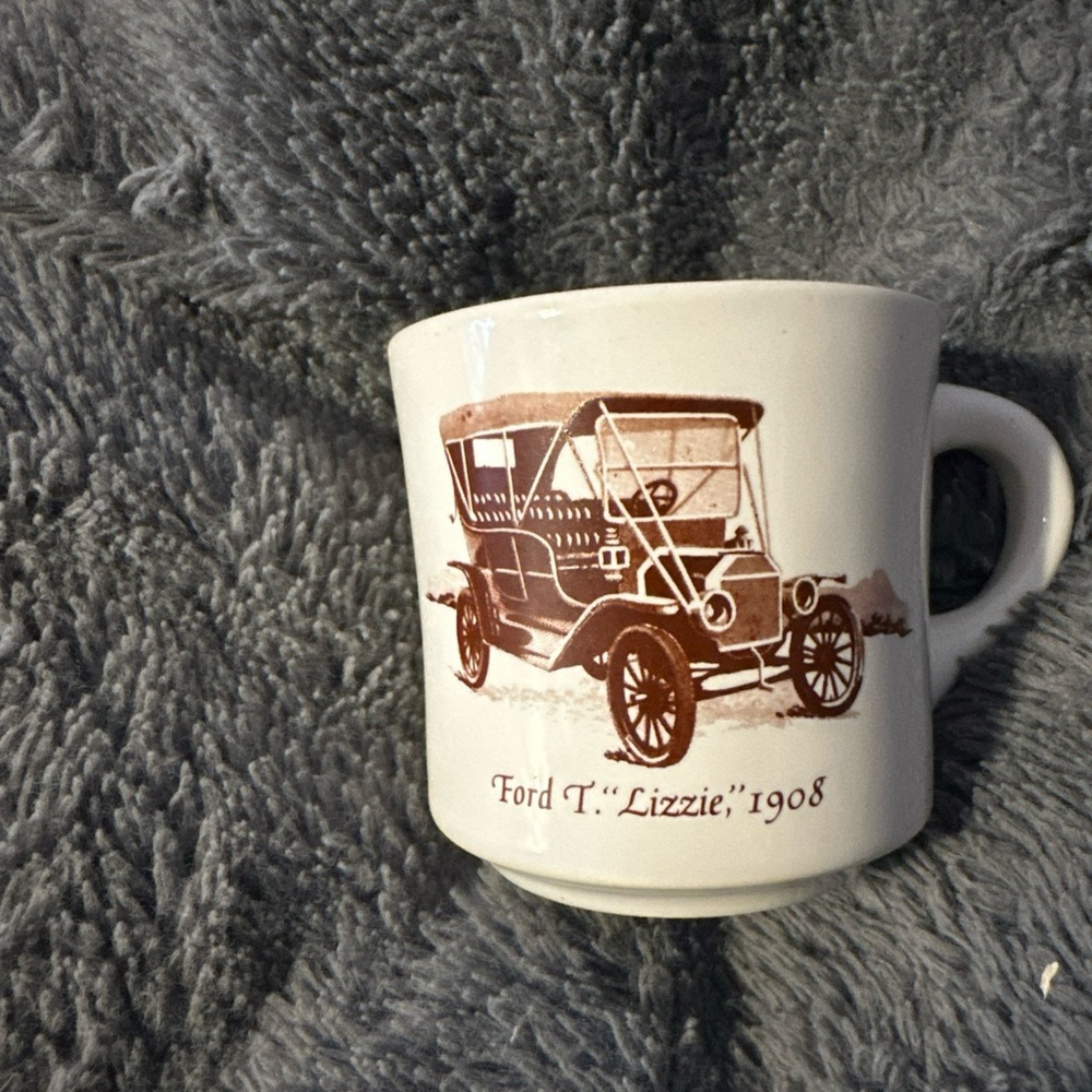 Vintage Ford T 'Lizzie' 1908 Mug